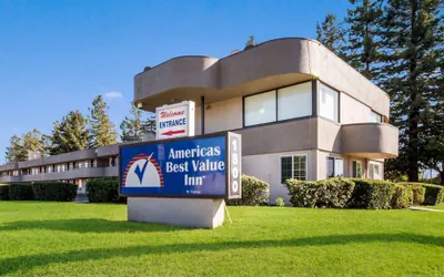 Photo 2 - Americas Best Value Inn Santa Rosa, CA