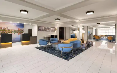 Photo 5 - La Quinta Inn & Suites by Wyndham Bessemer