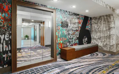 Photo 3 - Hampton Inn & Suites Austin Downtown