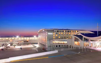 Photo 2 - The Westin Detroit Metropolitan Airport