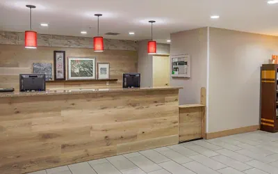 Photo 4 - SureStay by Best Western Lewisville Dallas