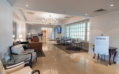 Photo 5 - Bella Vista Hotel & Suites