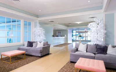 Photo 4 - Bella Vista Hotel & Suites