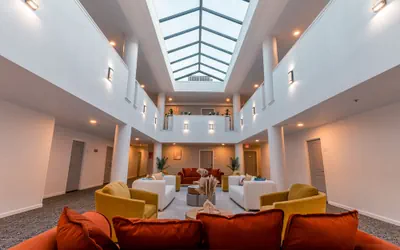 Photo 2 - Hotel Aluxor SFO