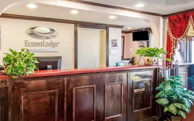 Photo 4 - Econo Lodge Andalusia