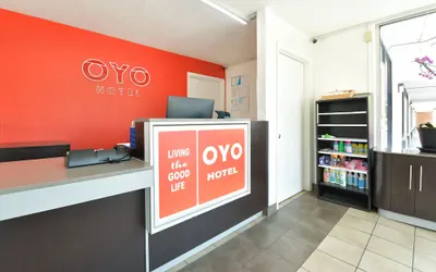 Photo 2 - OYO Hotel Valdosta GA I-75