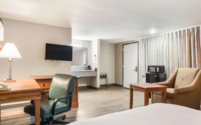 Photo 5 - Americas Best Value Inn Lebanon, MO