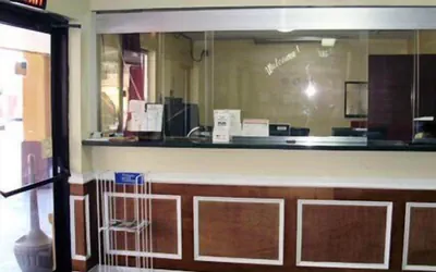 Photo 5 - Econo Lodge Decatur - Atlanta East