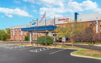Photo 2 - Hampton Inn Akron-South
