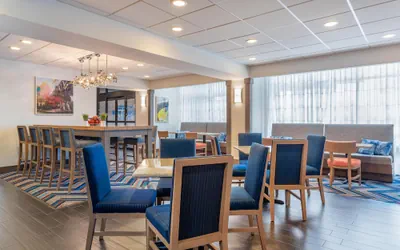 Photo 3 - Hampton Inn Akron-South