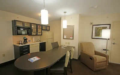 Photo 5 - Candlewood Suites Newport News/Yorktown by IHG