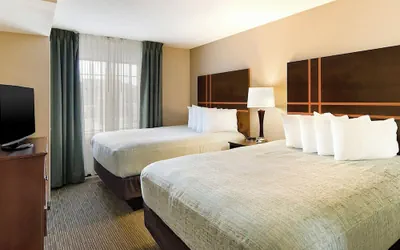 Photo 4 - Aspen Suites