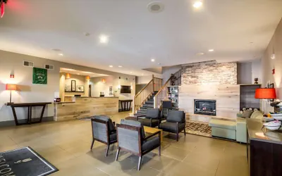 Photo 3 - Country Inn & Suites by Radisson, Fond du Lac, WI
