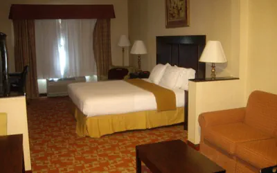Photo 3 - Holiday Inn Express Hotel & Suites El Centro by IHG
