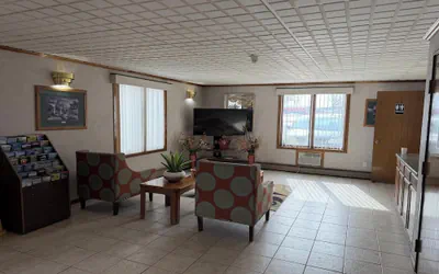 Photo 4 - Iron Mountain Inn & Suites MI US 2