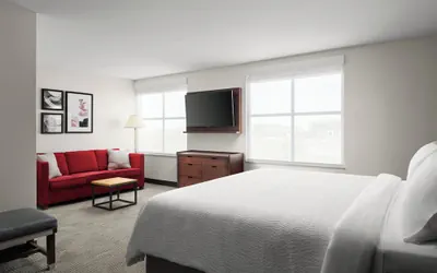 Photo 3 - Holiday Inn Cincinnati Liberty Way by IHG