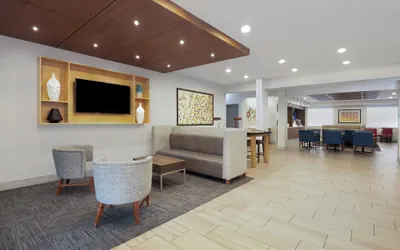 Photo 2 - Holiday Inn Express & Suites Acworth - Kennesaw Northwest by IHG