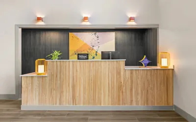 Photo 5 - Spark by Hilton Eden Prairie
