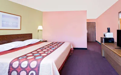 Photo 5 - Super 8 by Wyndham Sturgeon Bay