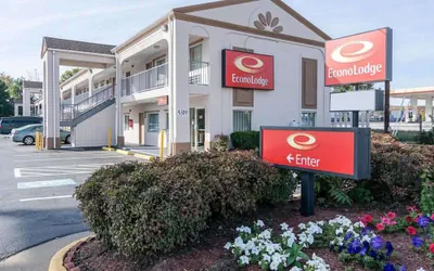 Photo 2 - Econo Lodge Fredericksburg near I-95