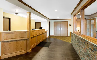 Photo 3 - Super 8 by Wyndham St. Ignace