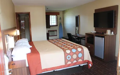 Photo 5 - American Inn
