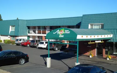 Photo 2 - Apple Tree Inn