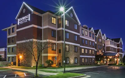 Photo 2 - Staybridge Suites Woodland Hills by IHG