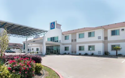 Photo 2 - Motel 6 Hillsboro, TX