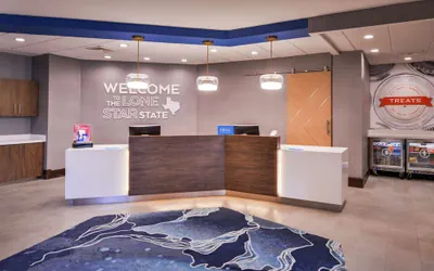 Photo 3 - Hampton Inn & Suites Legacy Park-Frisco