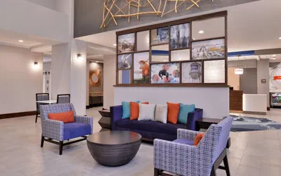 Photo 5 - Hampton Inn & Suites Legacy Park-Frisco