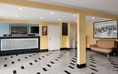 Photo 4 - Super 8 by Wyndham Whites Creek/ Nashville NW Area