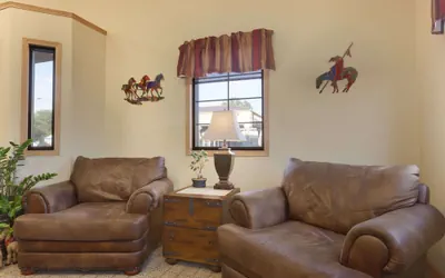 Photo 4 - Super 8 by Wyndham Wall