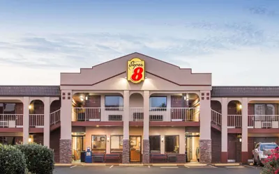 Photo 2 - Super 8 by Wyndham Wytheville