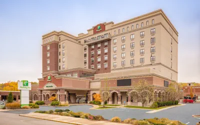 Holiday Inn Lafayette-City Centre by IHG