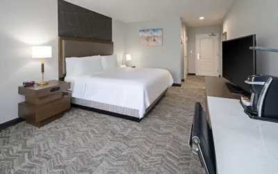 Photo 5 - Best Western Valencia/Six Flags Inn & Suites