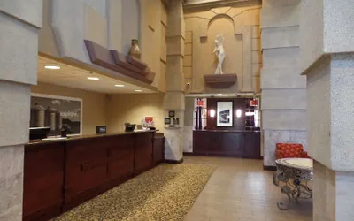 Photo 3 - Hampton Inn Bowling Green