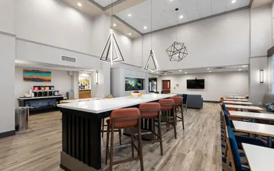 Photo 5 - Hampton Inn & Suites Harlingen
