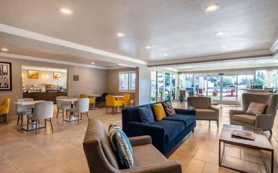 Photo 5 - Comfort Inn Gilroy