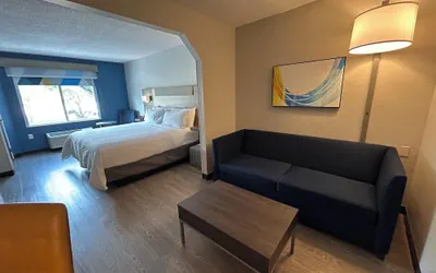 Photo 5 - Holiday Inn Express Dania Beach Airport Area by IHG