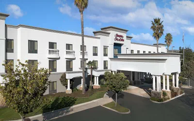 Photo 2 - Hampton Inn & Suites Paso Robles
