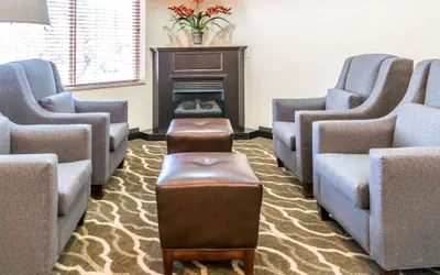 Photo 3 - Comfort Suites Owensboro South