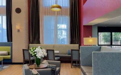 Photo 5 - Hampton Inn & Suites Palm Desert