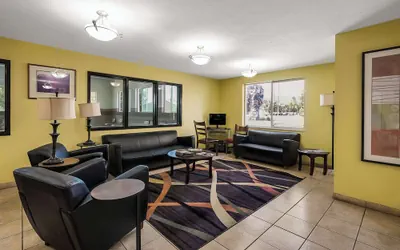 Photo 3 - Americas Best Value Sandman Inn