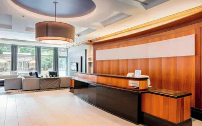 Photo 4 - Courtyard by Marriott Boston Brookline