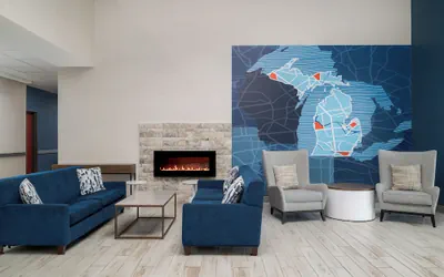 Photo 4 - Holiday Inn Express & Suites Southfield Detroit by IHG