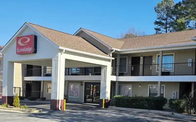 Photo 2 - Econo Lodge Villa Rica