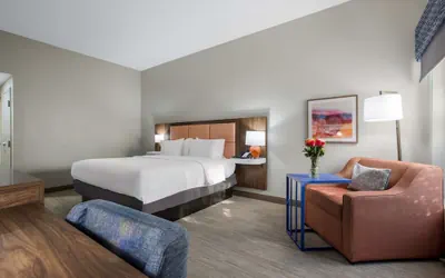 Photo 2 - Hampton Inn Linden