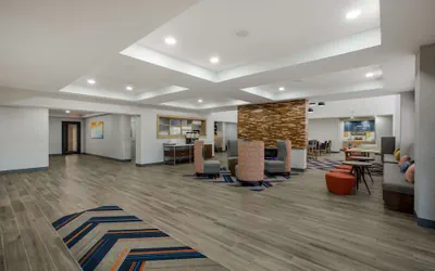 Photo 5 - Hampton Inn Linden