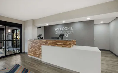 Photo 3 - Hampton Inn Linden